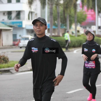 Runner Photo 3878453