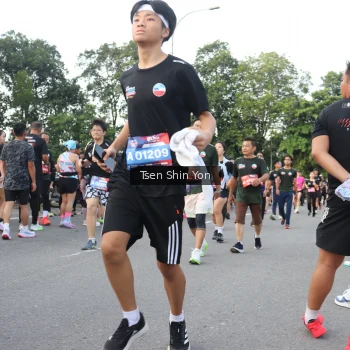 Runner Photo 3878740