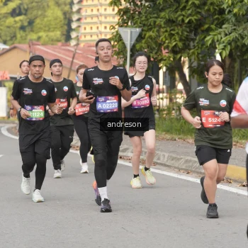 Runner Photo 3878747
