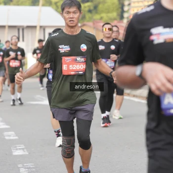 Runner Photo 3879429