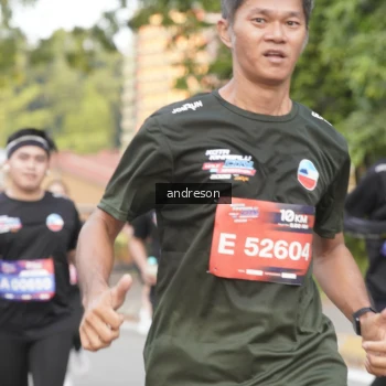 Runner Photo 3879475