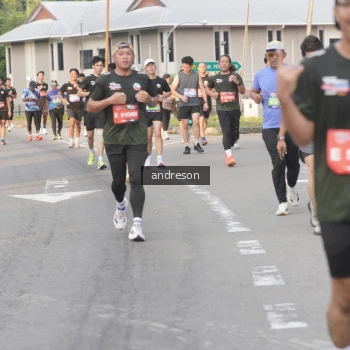 Runner Photo 3879647