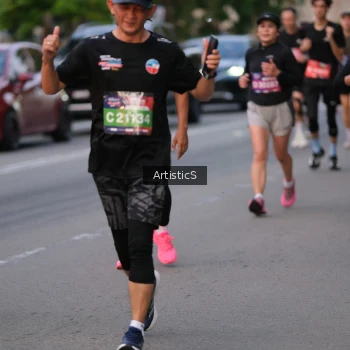 Runner Photo 3879665