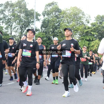 Runner Photo 3879685