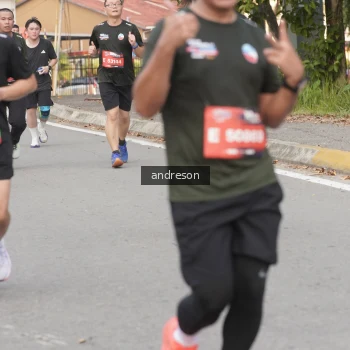 Runner Photo 3879834