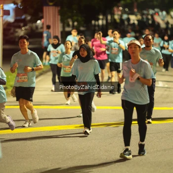 Runner Photo 3879975