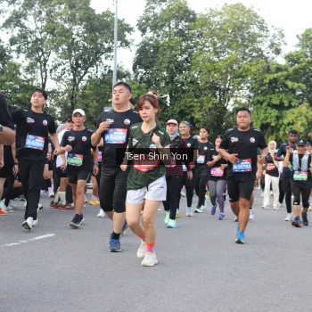 Runner Photo 3879995