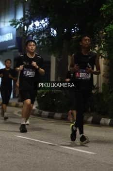 Runner Photo 3880001