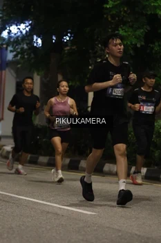 Runner Photo 3880005