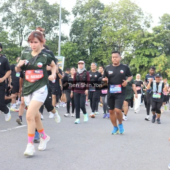 Runner Photo 3880018