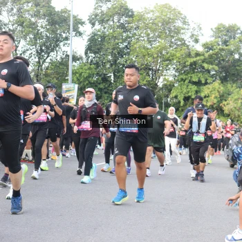 Runner Photo 3880030