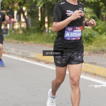 Runner Photo 3880114