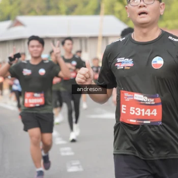Runner Photo 3880260