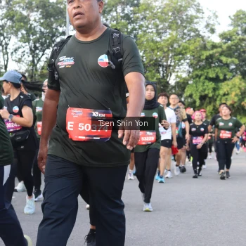 Runner Photo 3880859