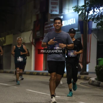 Runner Photo 3881100