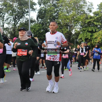 Runner Photo 3881250