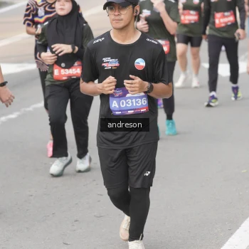 Runner Photo 3881347