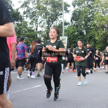 Runner Photo 3881530