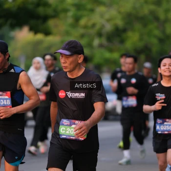 Runner Photo 3881631