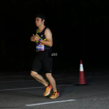Runner Photo 3882022