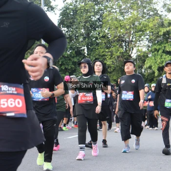 Runner Photo 3882194