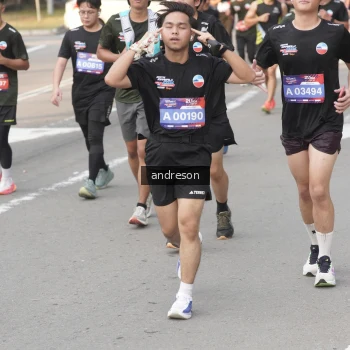 Runner Photo 3882273