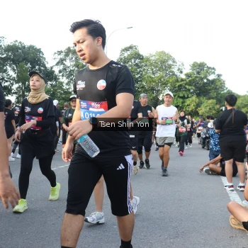 Runner Photo 3882424