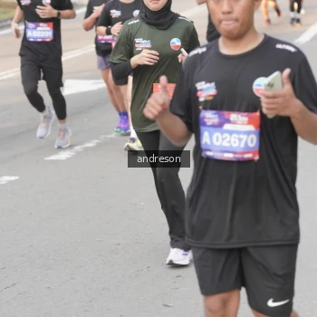 Runner Photo 3882513