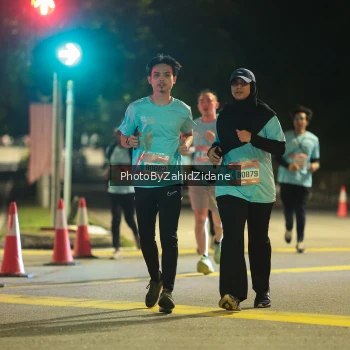 Runner Photo 3882545