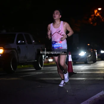 Runner Photo 3882576