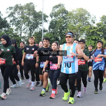 Runner Photo 3882736