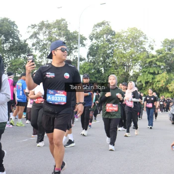 Runner Photo 3882878