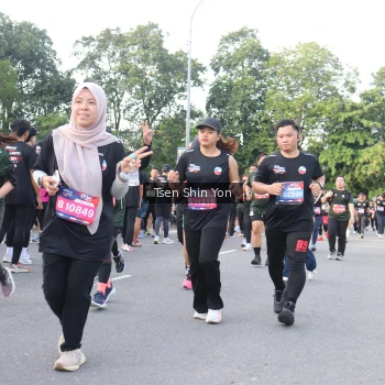 Runner Photo 3882913