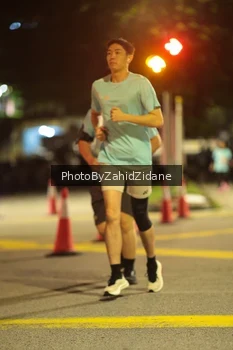 Runner Photo 3882971