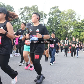 Runner Photo 3882973