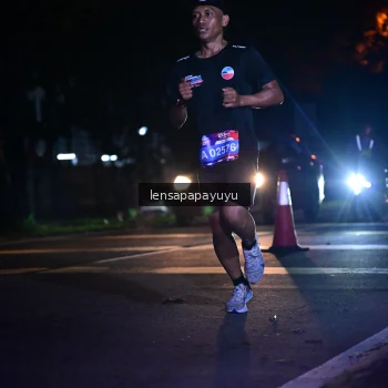 Runner Photo 3883035