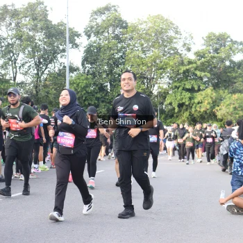 Runner Photo 3883096