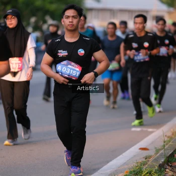 Runner Photo 3883103