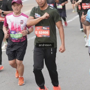 Runner Photo 3883134