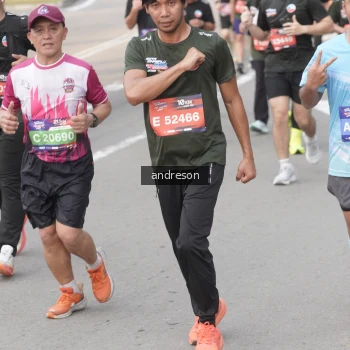 Runner Photo 3883240