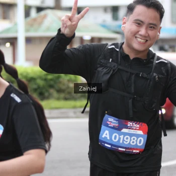 Runner Photo 3883275