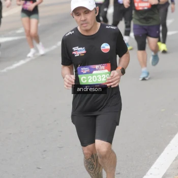 Runner Photo 3883308