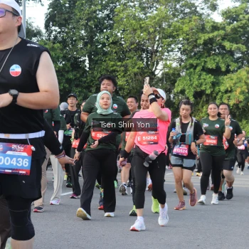 Runner Photo 3883324