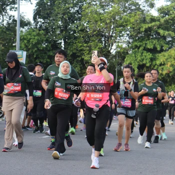 Runner Photo 3883325