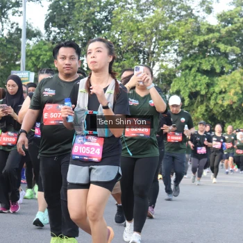 Runner Photo 3883386