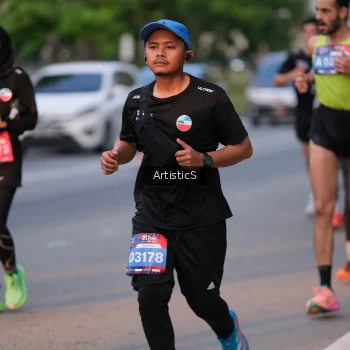 Runner Photo 3883413