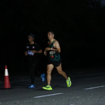 Runner Photo 3883536