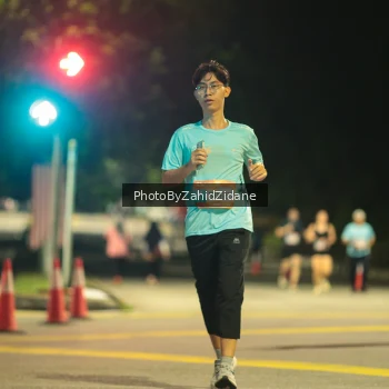 Runner Photo 3883577