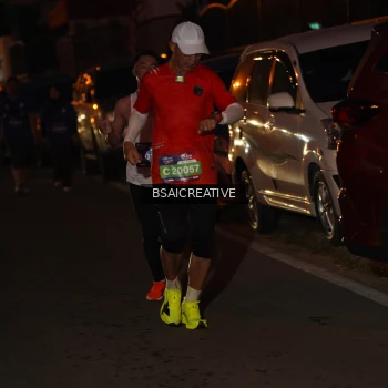Runner Photo 3883622