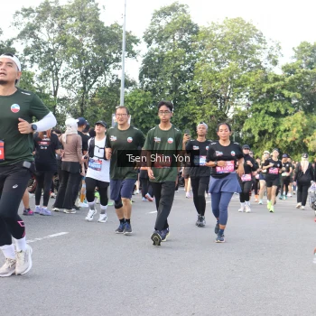 Runner Photo 3883644